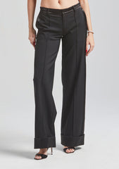 Julie Pant