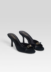Fernanda Sandal